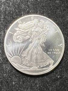 HALF TROY OZ .999 FINE SILVER WALKING LIBERTY ROUND