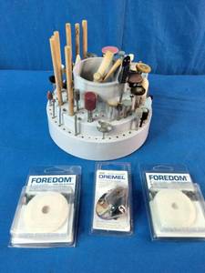 Dremel tool set on a spinning carousel