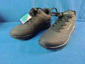 Brand New Skechers Uno black fashion sneakers. Size 8