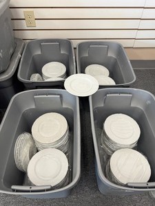 8 Salad Plates