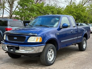 1997 FORD F-150 XLT 2 Owner  4x4 (NO RESERVE)
