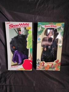 Disney Snow White and the Seven Dwarfs Queen & Witch Dolls (Lot of 2)