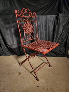 Decorative Wrought Iron Folding Patio Chair