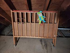 Wooden Folding Baby Gate with Toy Decoration