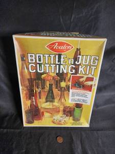Vintage Avalon Bottlen Jug Cutting Kit with Box & Instructions