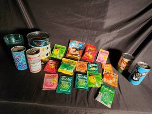 Vintage Kool-Aid, Tang, Fun Face & Popeye Drink Mix Packets with Collectible Containers (Lot of 20)
