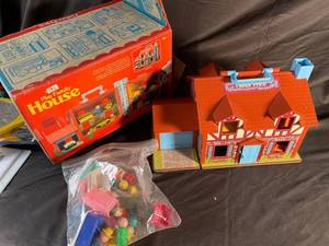 Fisher-Price Play Family House with Figures & Original Box