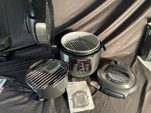Ninja FD400 Foodi Deluxe TenderCrisp Pressure Cooker