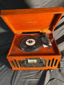 Crosley Record Player Turntable Radio Cabinet