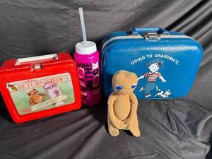 Mixed Lot - Star Wars Return Of The Jedi Lunchbox, Going To Grandmas Case & Doll