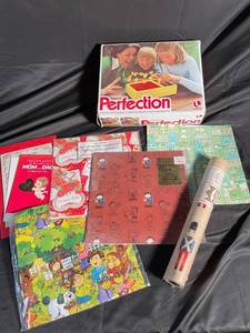 Mixed Lot of Vintage Games, Puzzles & Decor Rolls (Lot of 6)