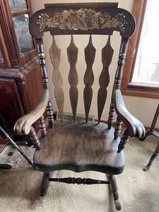 Wood Spindle Back Chair with Floral Crest