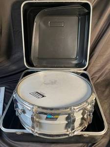 Ludwig Snare Drum with Hard Case
