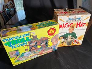 Merlin Magic Hat & Travelling Troll Playset (Lot of 2)