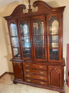 Traditional Wood China Cabinet Hutch