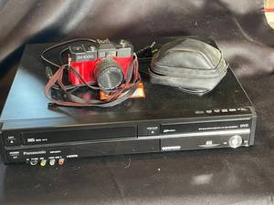 Panasonic DMR-EZ47V VHSDVD Recorder with DH-1000 Camera & Case