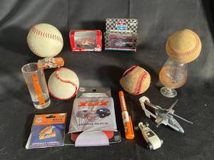 Super Bowl XXX Memorabilia, Baseballs & Die-Cast Lot (Lot of 10)