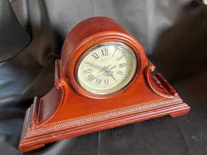 Wallace Quartz Mantel Clock