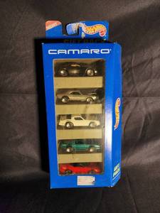 Hot Wheels Camaro Gift Pack 5-Car Set NIB