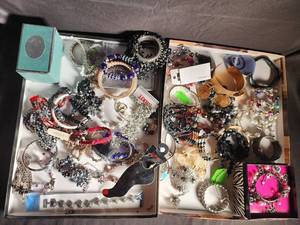 Mixed Costume Jewelry Bracelets & Bangles Assortment