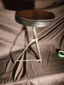 Folding Tripod Stool with Padded Seat