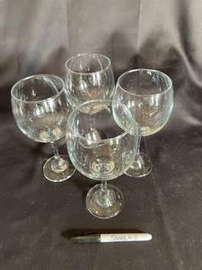 Set of 4 Clear Stemmed Wine Goblets