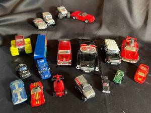 Mixed Die-Cast Toy Vehicle Lot of 17
