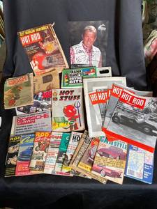 Vintage Automotive Magazines & Signed Ron Schara Photo (Lot of 15)