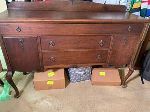 Vintage Mahogany Sideboard Buffet with 3 Drawers & 2 Cabinets