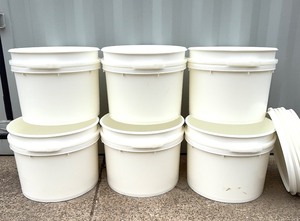 20 Gallon Open Head Plastic Drums, UN Rated, Lever Lock, Used
