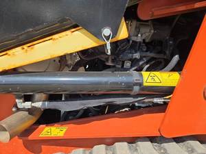 Ditch Witch SK1050 mini skid