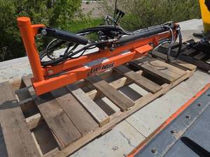 LiftWise Brawny Post Puller - Hydraulic Post Puller by Diversified Products
