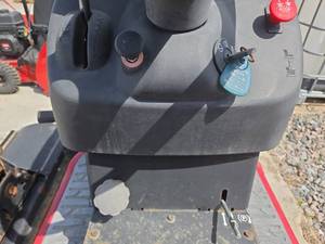 Craftsman GT5000 Garden Tractor - Kohler 25V-Twin Engine