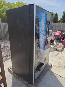 Refresh Vending Machine - Glass-Front Beverage Dispenser, Single-Column