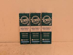 (3) NEW TOMS WHITEN  DEEP CLEAN ANTICAVITY TOOTHPASTE
