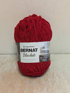 NEW YARNSPIRATIONS BERNAT BLANKET RED