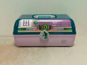 NEW CABOODLES WICKED ON THE GO GIRL VANITY CASE