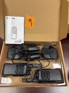 LOT OF 2 RETIVIS WALKIE TALKIES