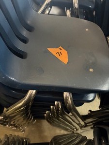 LITTLE KIDS CHAIRS SOLD IN STACKS PELASE READ DISCRIPTION FOR QUANTITY