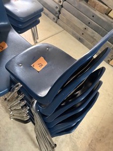 LITTLE KIDS CHAIRS SOLD IN STACKS PELASE READ DISCRIPTION FOR QUANTITY