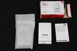 Honeywell Home T822K1000 Thermostat - No Programmable, 1-Stage Heat