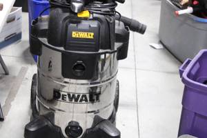 DEWALT DXV16 60 L WetDry Vacuum - 120V, 12A, 16 Gallon