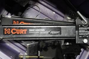 CURT Sway-Control Trailer Hitch Head Assembly with Bracket