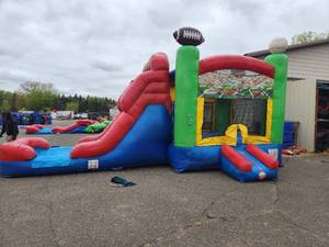 15 X 27 - 3-D Sports - 5 in 1 - Wet or Dry Bouncer with Slide