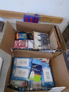 2 flats of electronics. As shown. CASH ON SITE ONLY. PICKUP IS TUESDAY MAY 19TH FROM 11 AM TO 4 PM. REGARDLESS WHAT THE SCHEDULE STATES.