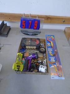 1 flat of misc tools & etc. As shown. CASH ON SITE ONLY. PICKUP IS TUESDAY MAY 19TH FROM 11 AM TO 4 PM. REGARDLESS WHAT THE SCHEDULE STATES.