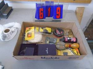 Flat of misc. With locks. Keys  As shown. CASH ON SITE ONLY. PICKUP IS TUESDAY MAY 19TH FROM 11 AM TO 4 PM. REGARDLESS WHAT THE SCHEDULE STATES.