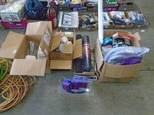 4 boxes of misc. As shown. CASH ON SITE ONLY. PICKUP IS TUESDAY MAY 19TH FROM 11 AM TO 4 PM. REGARDLESS WHAT THE SCHEDULE STATES.