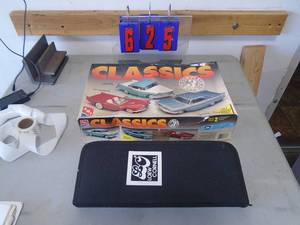Model. As shown. With paint brush set. CASH ON SITE ONLY. PICKUP IS TUESDAY MAY 19TH FROM 11 AM TO 4 PM. REGARDLESS WHAT THE SCHEDULE STATES.