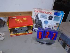 Kids microscope & skill saw. As shown. CASH ON SITE ONLY. PICKUP IS TUESDAY MAY 19TH FROM 11 AM TO 4 PM. REGARDLESS WHAT THE SCHEDULE STATES.
